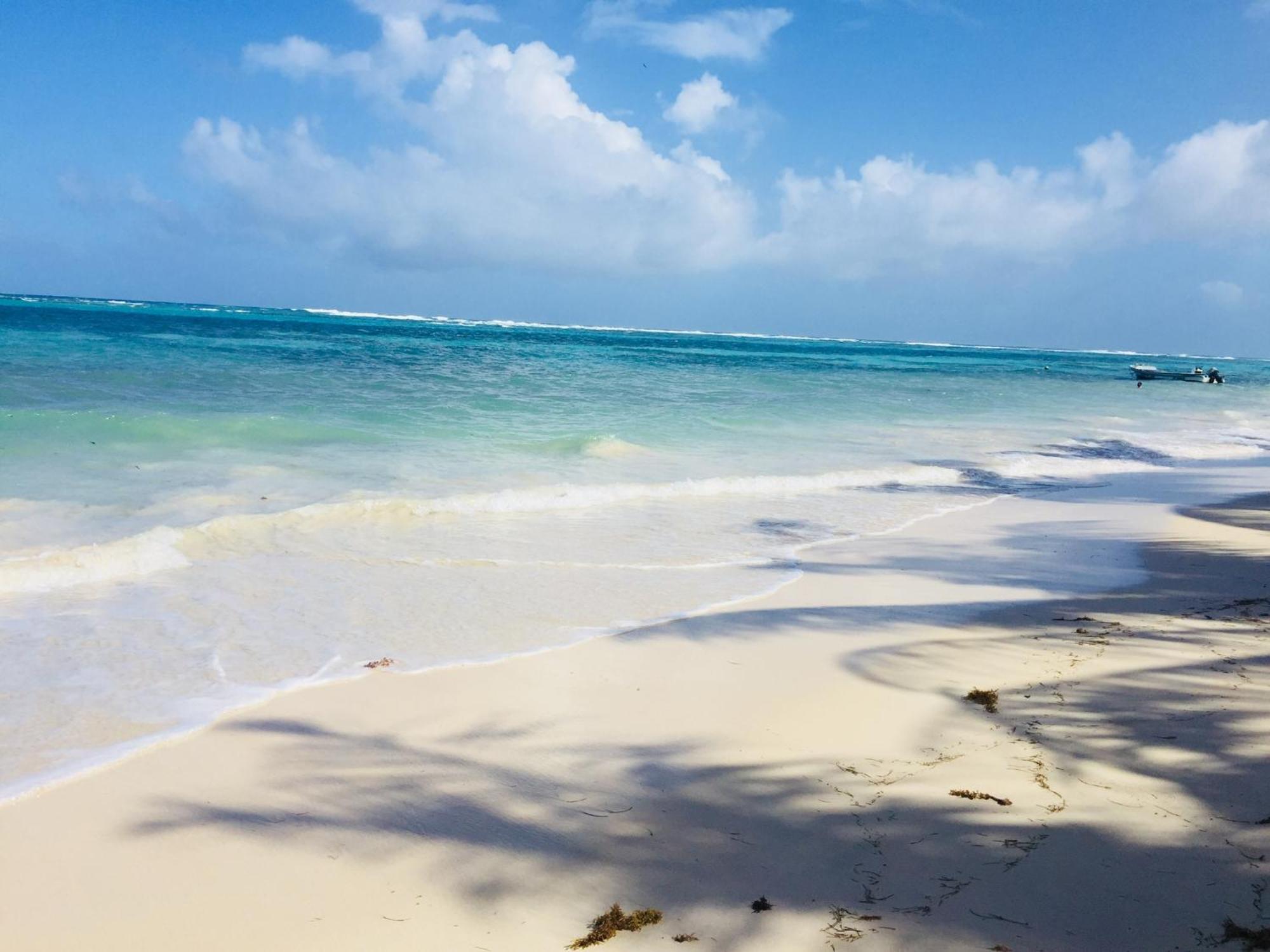The Lighthouse Retreat, Little Corn Island, Nicaragua Hotell Exteriör bild