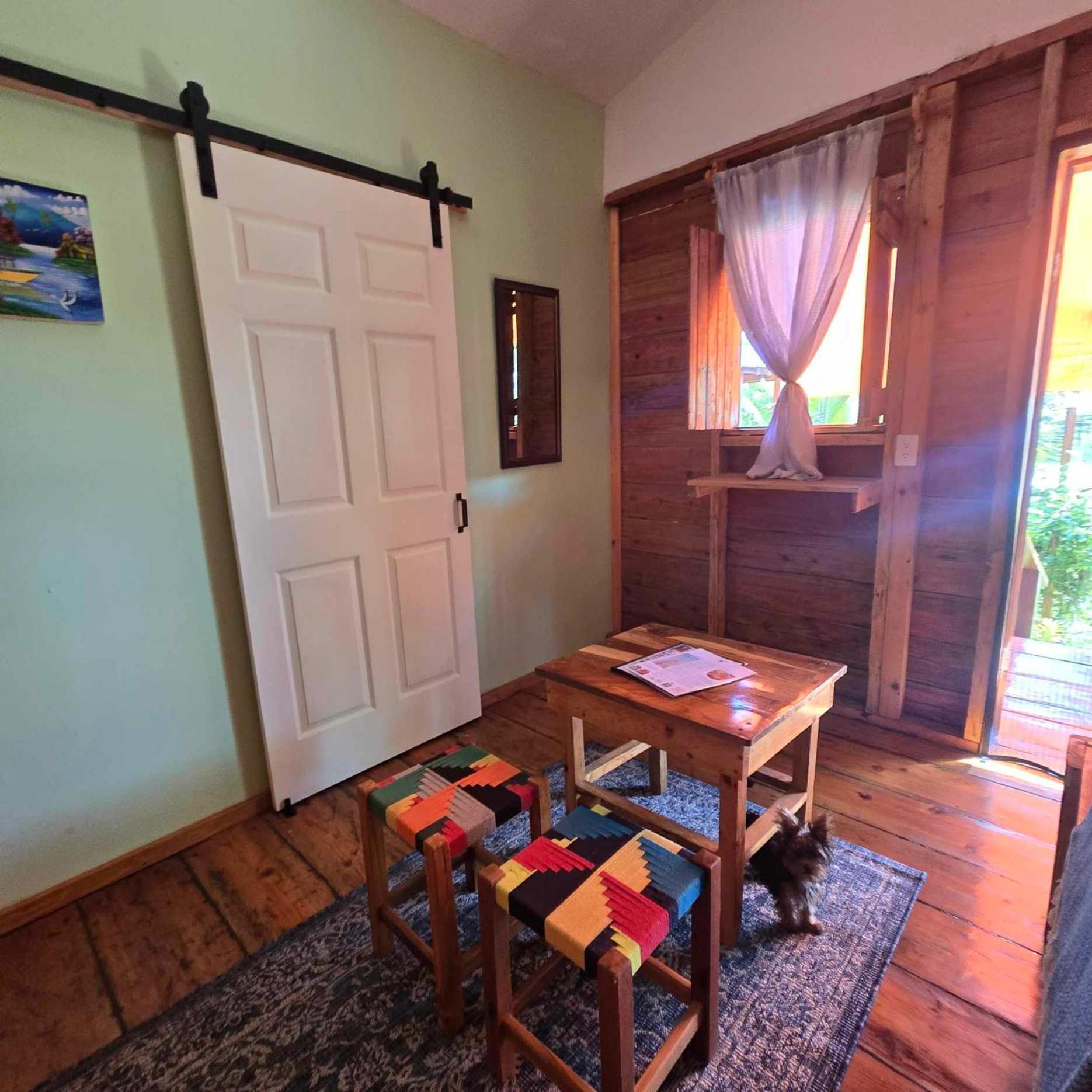 The Lighthouse Retreat, Little Corn Island, Nicaragua Hotell Exteriör bild